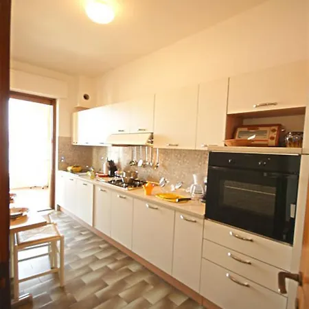 Apartman Golfo Borromeo